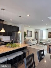 Building Photo - 142 Freedom Wy