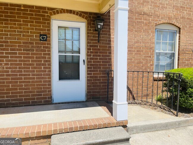 Foto del edificio - 207 Harwell Ave