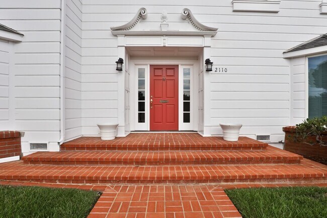 Foto del edificio - Stunning Point Loma Home with Downtown/Bay...