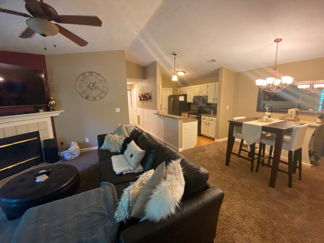 30 Creekwood Dr, Wilder, KY 41071 Condo for Rent in Wilder, KY