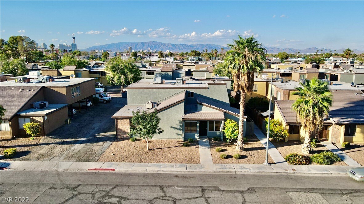 1444 Santa Anita Dr Unit B, Las Vegas, NV 89119 Condo for Rent in Las