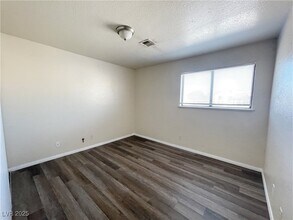 Building Photo - 6917 Mendon Ln