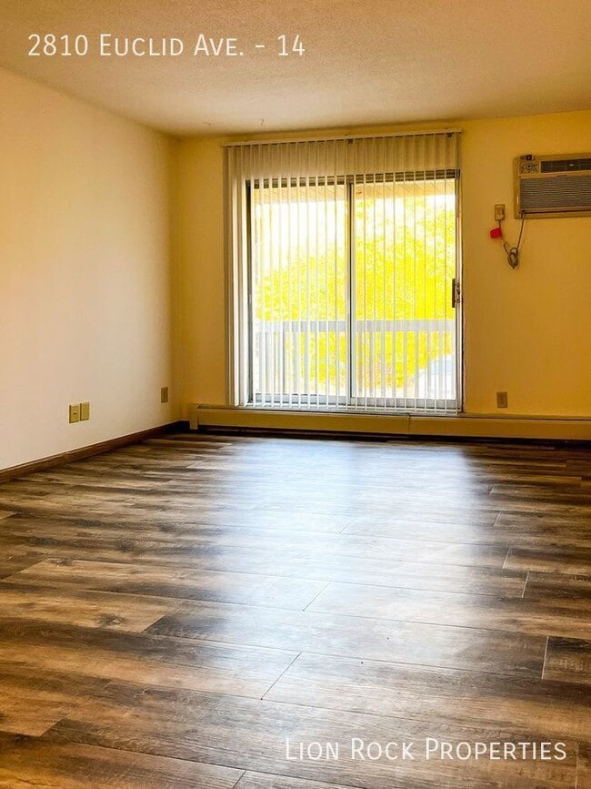 Building Photo - Lovely 2-Bedroom and Fully Renovated Unit ...