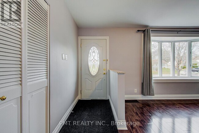 Building Photo - 11 Bellefontaine St