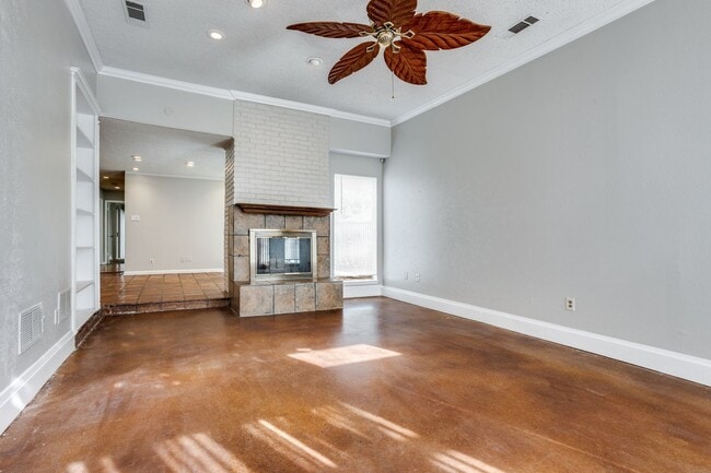 Foto del edificio - Delightful 3 Bed, 2 Bath Home with Resort-Style Amenities in Country Place Plano – Move-In Ready ...