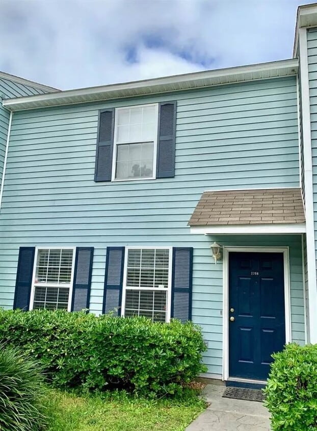 Affordable 4/3 Townhome in Timberwood - Affordable 4/3 Townhome in Timberwood