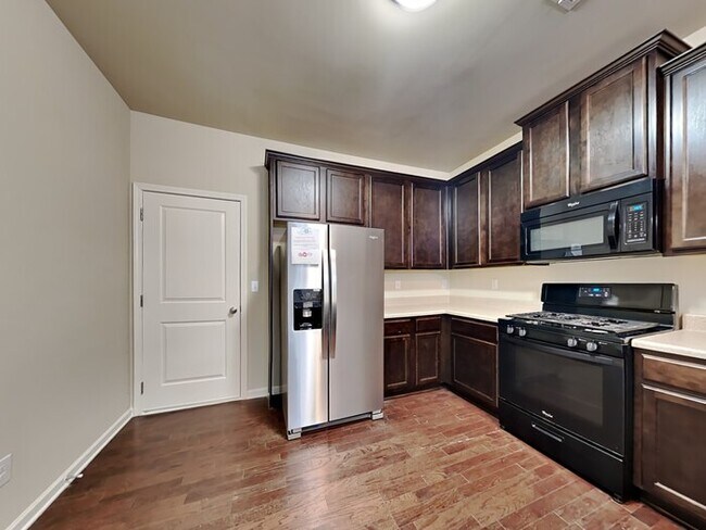 Building Photo - Beautiful 4 Bed Home located in Acworth!