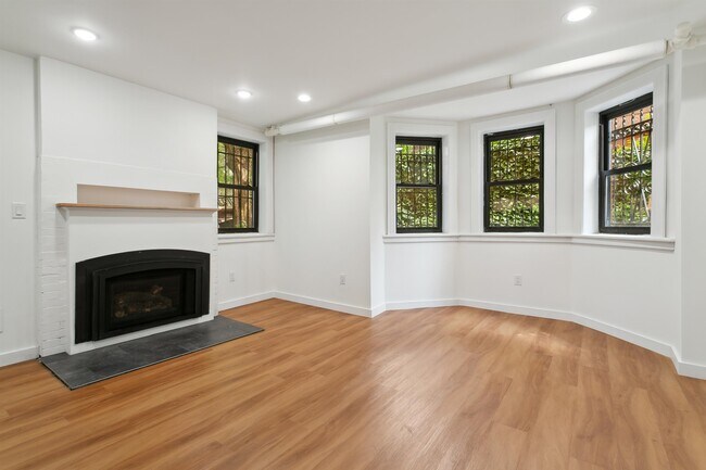 Foto del edificio - 110 Summit Ave