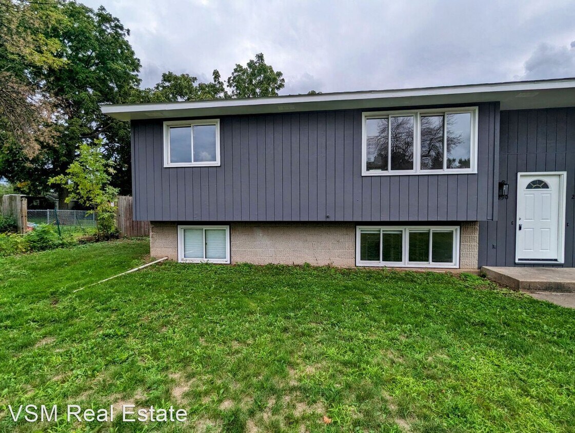 Primary Photo - 2 br, 2 bath House - 2290 12th Ave E
