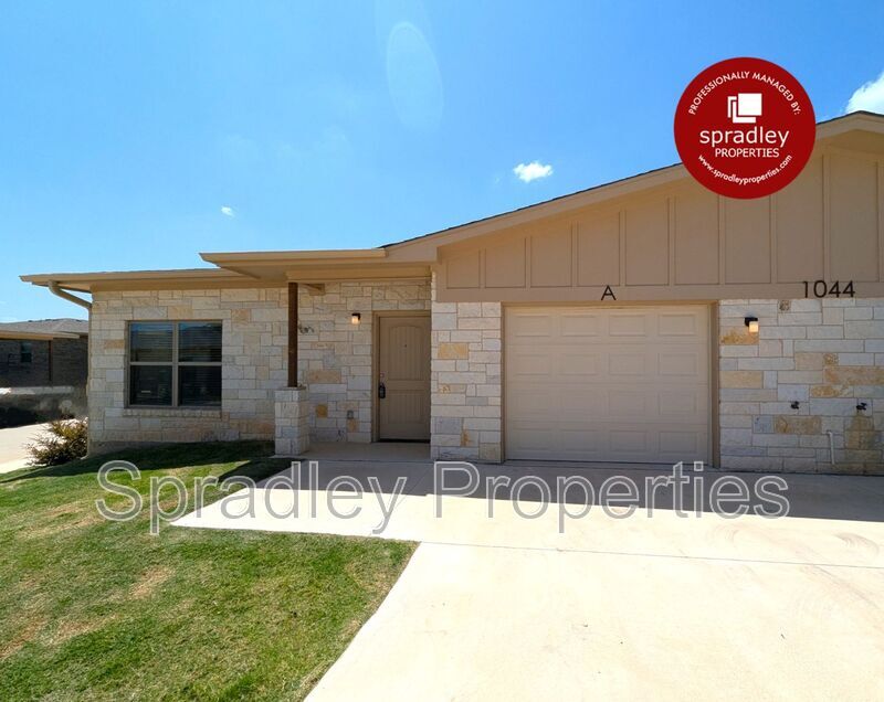 1044 Hibiscus Dr, Belton, TX 76513 Townhome Rentals in Belton TX