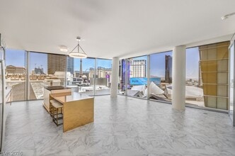 Building Photo - 3726 S Las Vegas Blvd