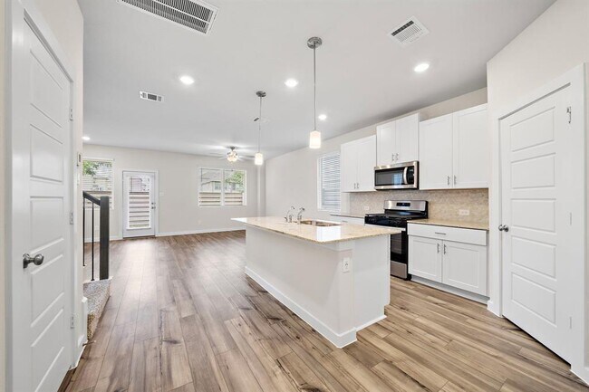 Foto del edificio - 3116 Moontide Ln