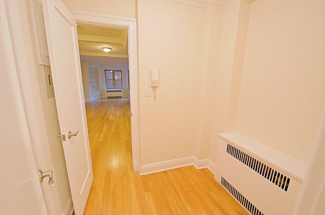 Foto del edificio - 16 Park Ave Ave