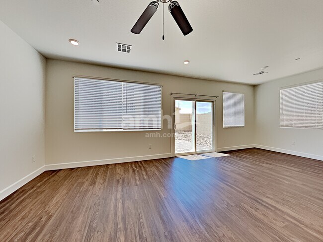 Foto del edificio - 9150 Liberty Cap Court