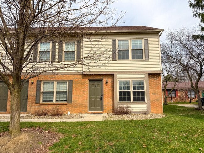 Foto del edificio - 635 Pebble Pl Dr