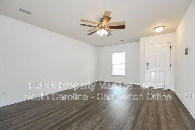 Foto del edificio - 191 Emerald Isle Dr