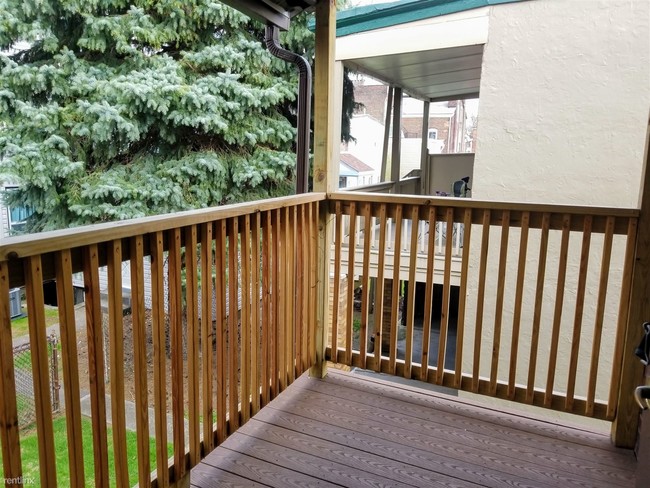 Building Photo - 2 br, 1 bath Apartment - 327 Semple Street