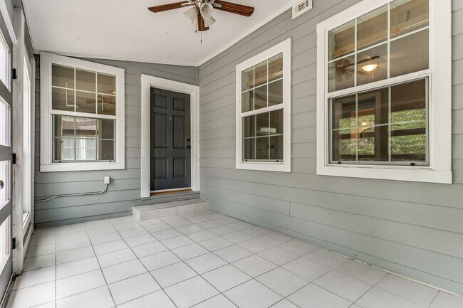 Foto del edificio - ALAMO HEIGHTS I.S.D. COTTAGE