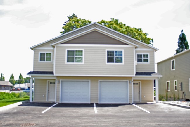 Building Photo - 1123 Burrell Ave
