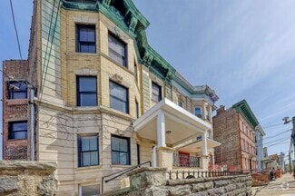 Building Photo - 618 14th St