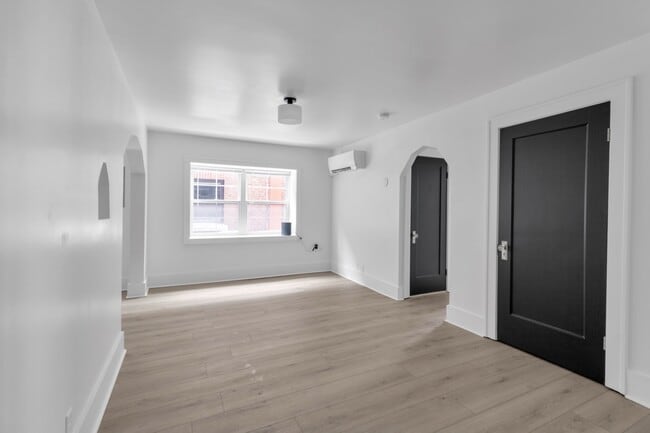Building Photo - East Morris Avenue Apartments