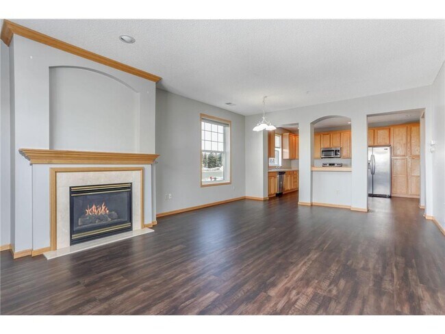 Foto del edificio - 8451 Forestview Ln N