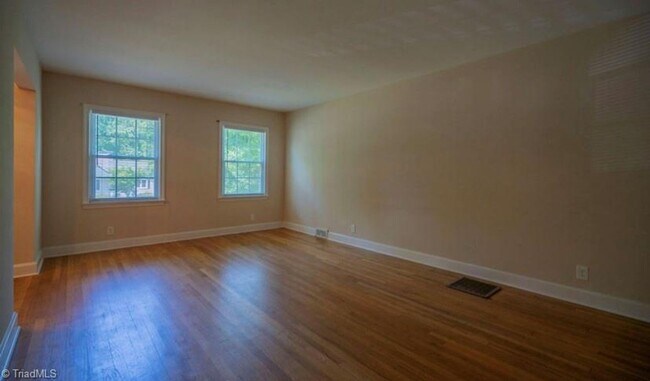 Foto del edificio - Beautiful 3/ 1 Home for Rent!