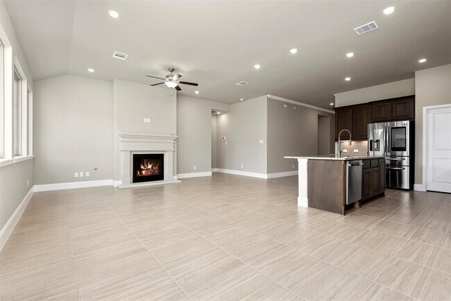 Building Photo - 22096 Volante Dr