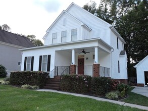 Building Photo - 6765 Mann Ave