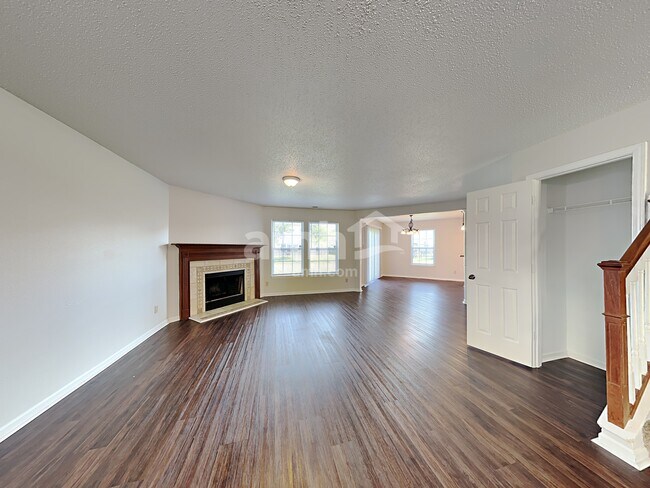 Building Photo - 2985 Sentiment Ln