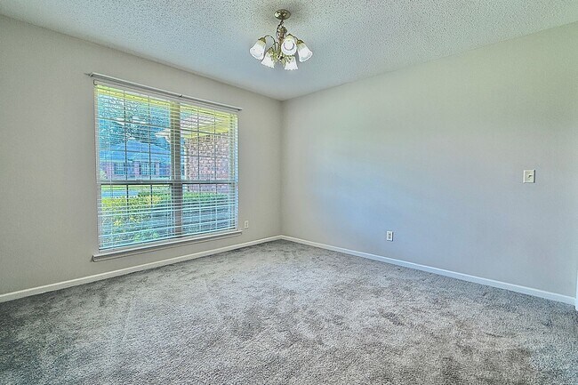 Foto del edificio - 1130 Montclair Dr