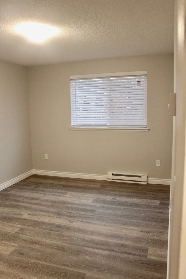 Second Bedroom - 11214 126th Ave Ct E