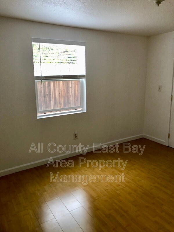 3310 Adeline St, Oakland, CA 94608 Condo for Rent in Oakland, CA