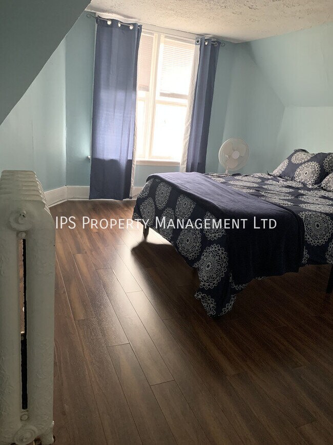 Building Photo - Private - 5 Bed | 1.5 Bath  - $650 - All Inclusive