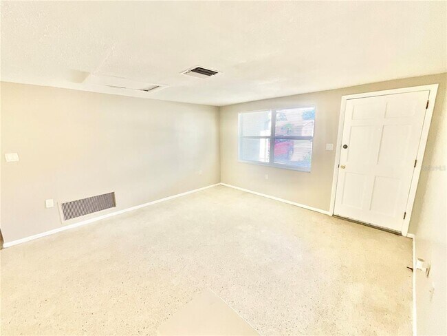 Foto del edificio - 3316 Coldwell Dr