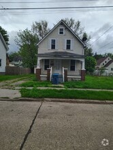 Building Photo - 505 W 25th St