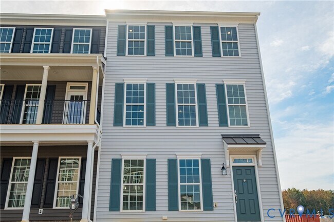Foto del edificio - 15225 Dunton Ave
