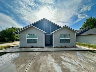 Building Photo - 1701 N Grove St