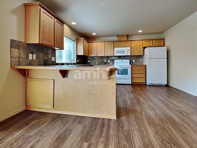 Building Photo - 2304 Cooper Crest Dr NW