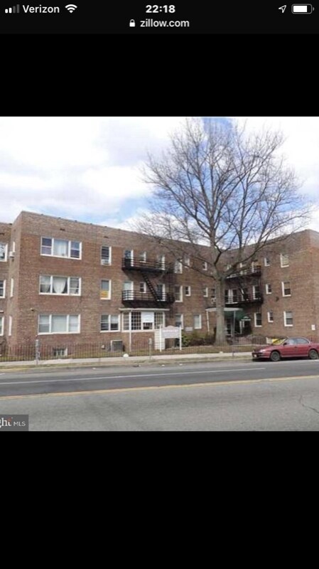 Primary Photo - 2615 John F. Kennedy Blvd
