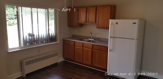 Building Photo - Remodeled 1 bedroom apartment - Northside