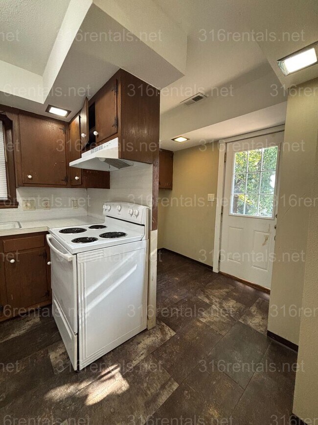 Foto del edificio - 512 Benton Ave