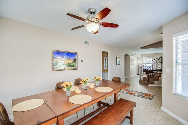 Foto del edificio - 4bd, 3ba on Arrowhead Golf Course!