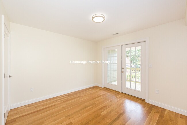 Foto del edificio - 217 Arlington St