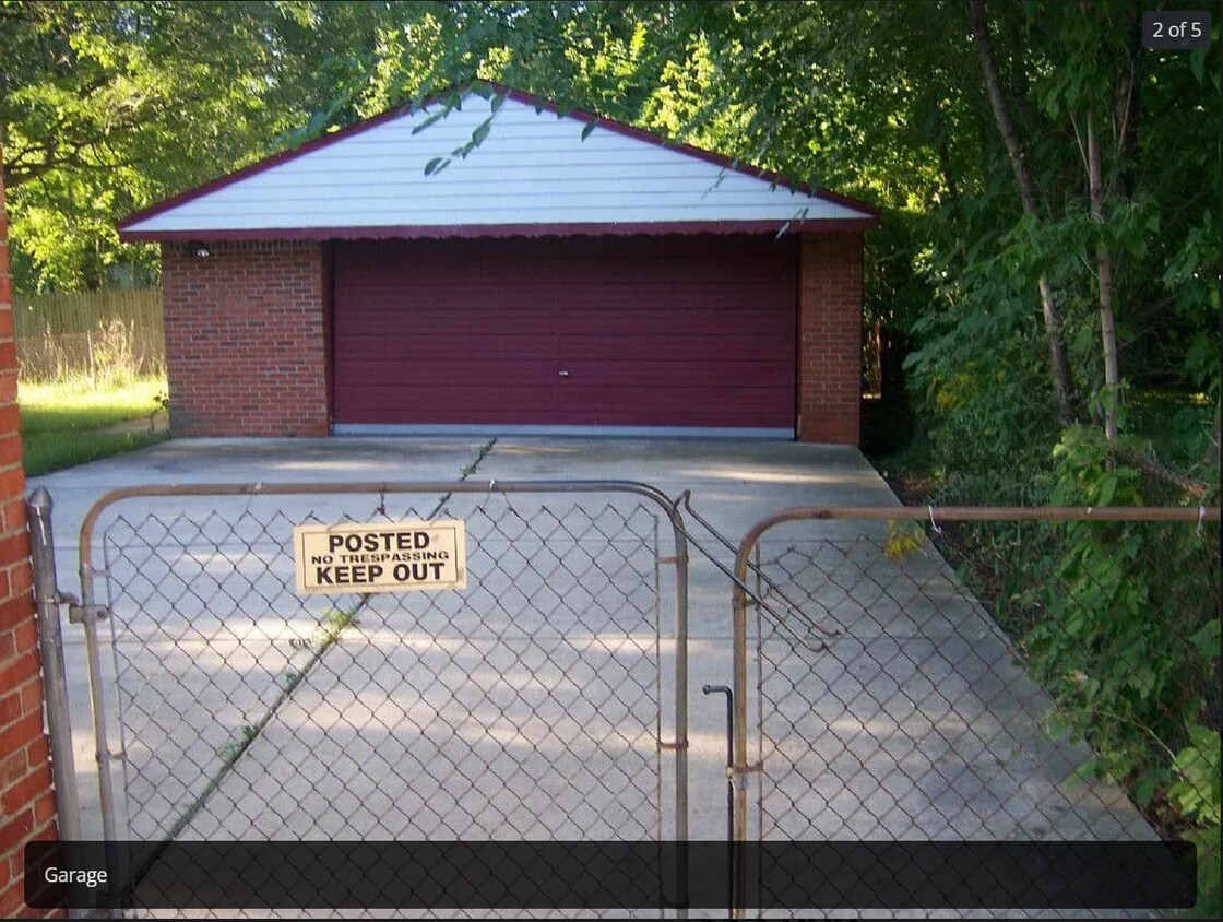 Primary Photo - 29513 Oakwood St