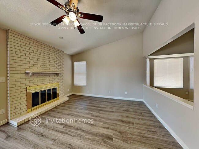 Foto del edificio - 9133 W Country Gables Dr