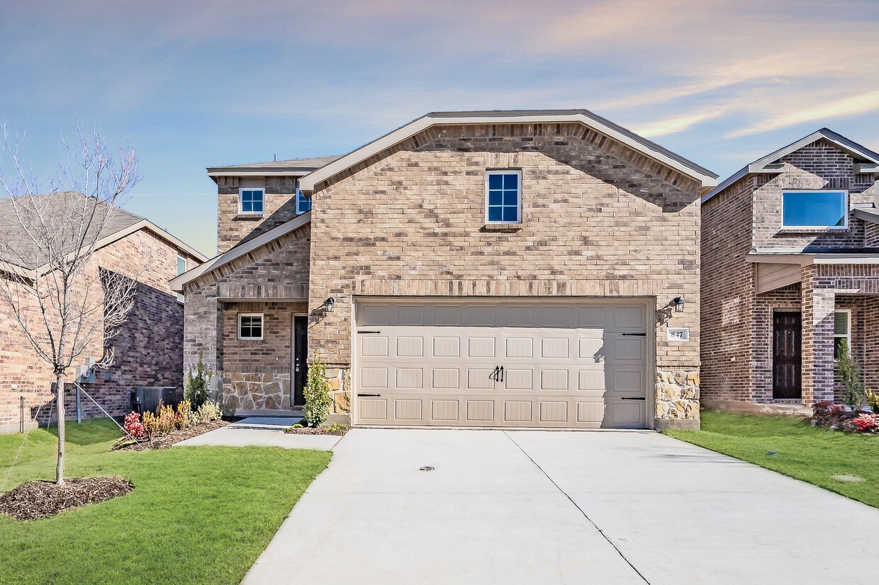 Primary Photo - 847 Lake Fletcher Rd