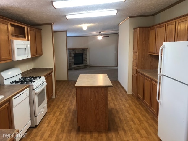 Primary Photo - 3 br, 2 bath Mobile Home - 23049 Aspen Blvd