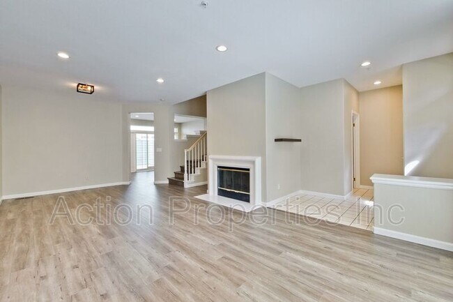 Building Photo - 505 Porpoise Bay Terrace