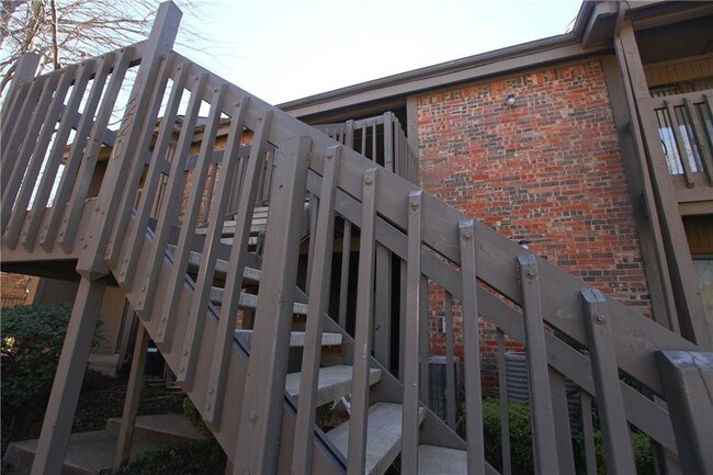 Building Photo - 1218 Signal Ridge Pl
